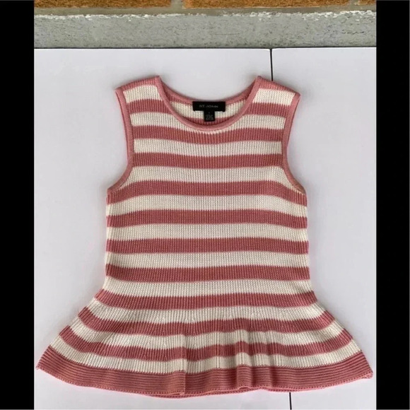 St. John vest mauve color sweater size small - Picture 6 of 11